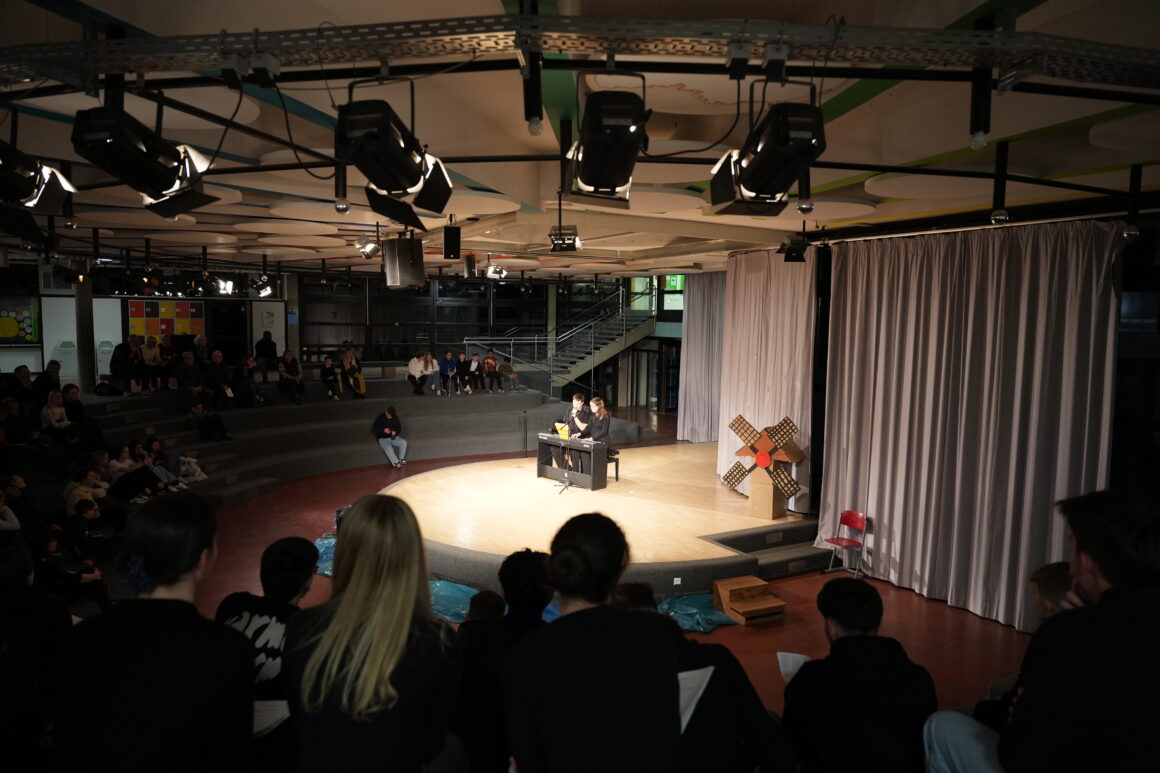 „Dass die schöne Müllerin merkte meinen treuen Sinn“ – Schubertiade der Jahrgangsstufe 2