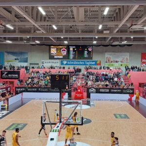 Sportkurse live beim Basketball