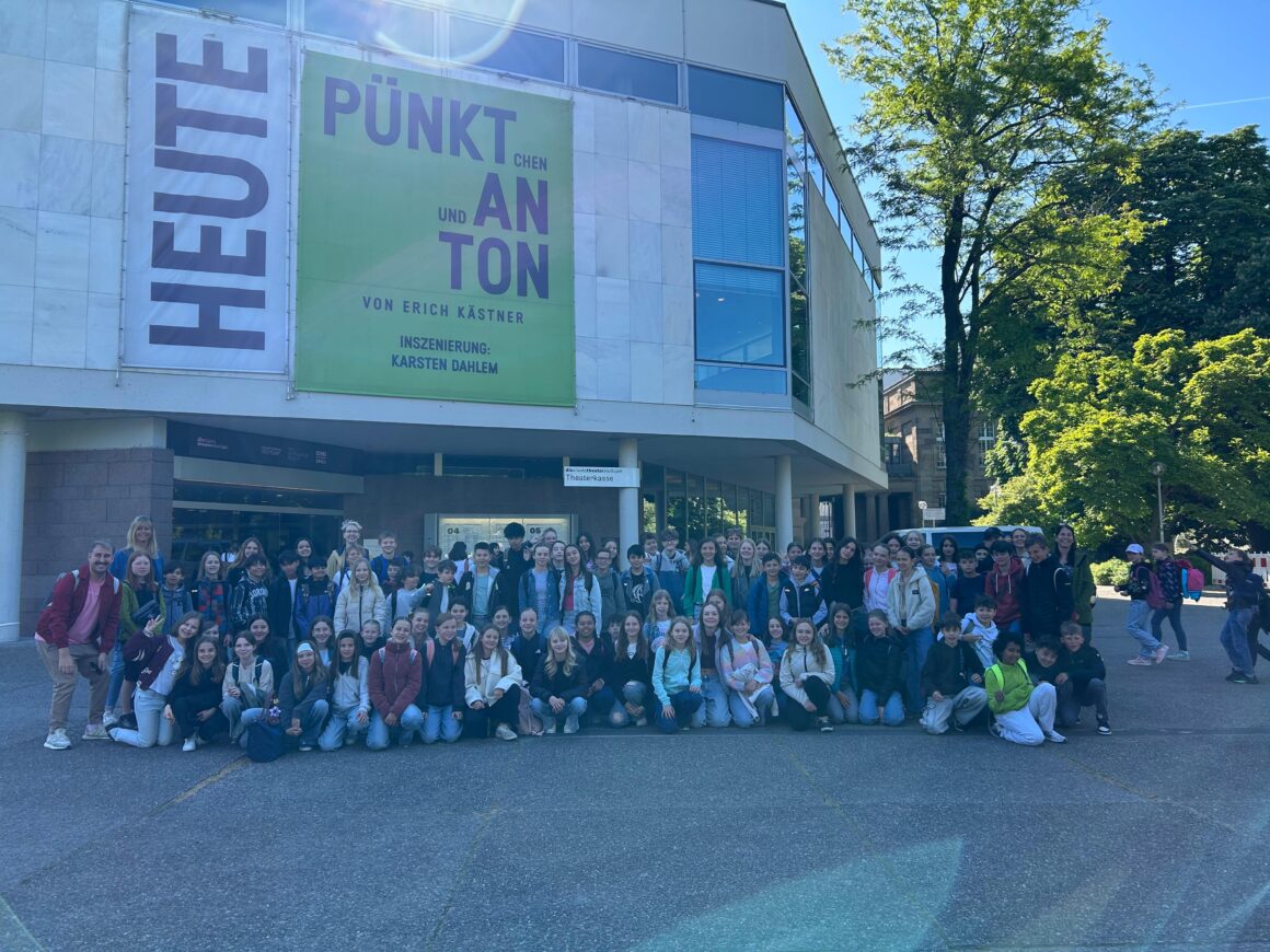 Pünktchen und Anton begeistert Sechstklässler*innen